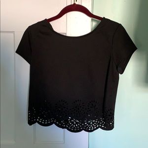 Adorable BLACK crop top!